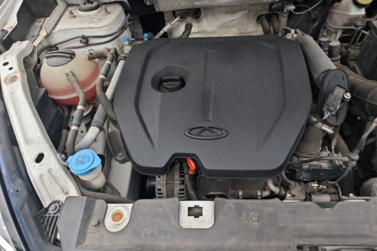 Used Chery Tiggo 8 2018 1.5 TCI Manual Luxury 7-Seater Engine Bay Right