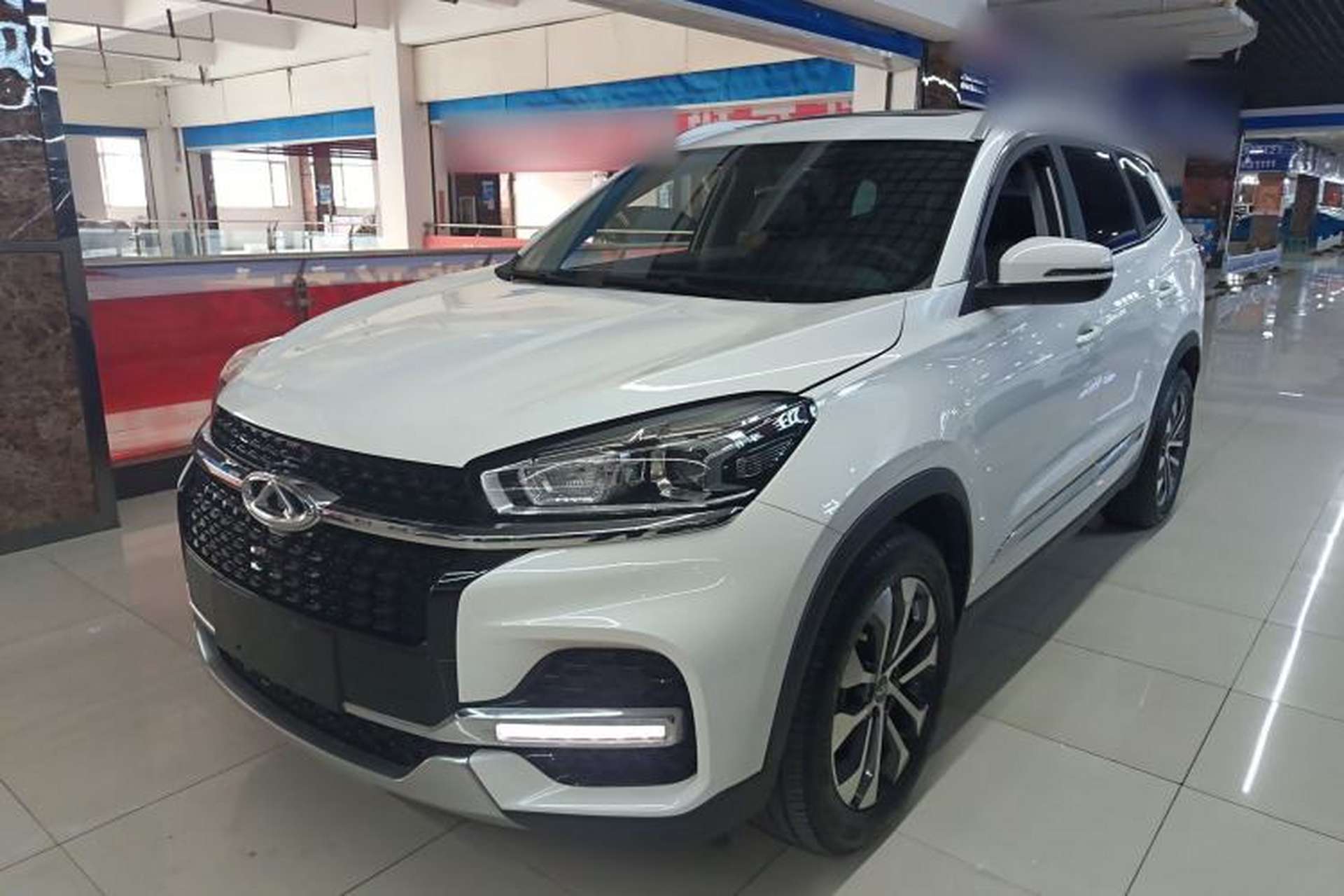 Used Chery Tiggo 8 2018 1.5 TCI Automatic Prestige 7-Seater Front Left 45 Deg