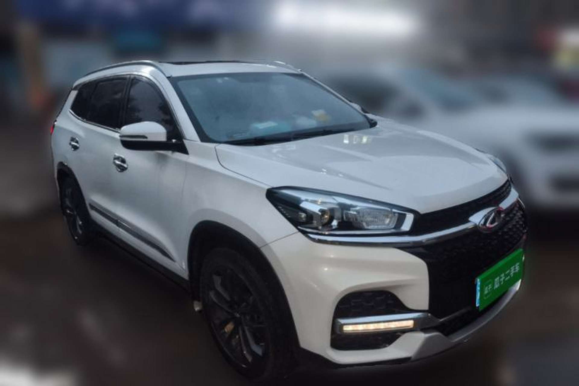 Used Chery Tiggo 8 2018 1.5 TCI Automatic Prestige 7-Seater Front Right 45 Deg