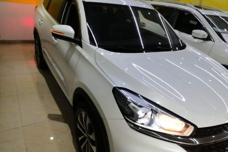 Used Chery Tiggo 8 2018 1.5 TCI Automatic Flagship Model 5-Seater Front Right 45 Deg