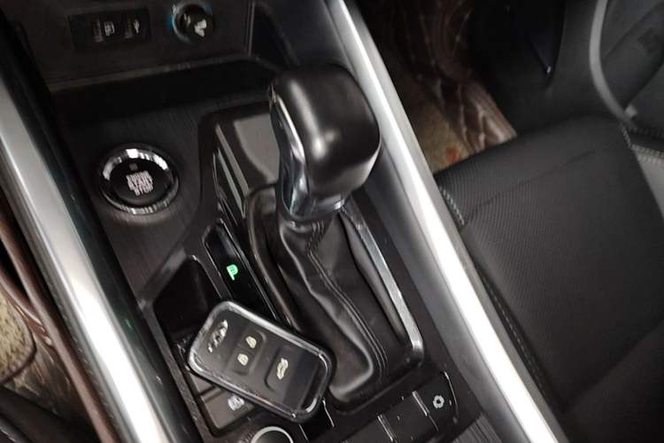 Used Chery Tiggo 8 2018 1.5 TCI Automatic Luxury Model 5 Seats Gear Lever