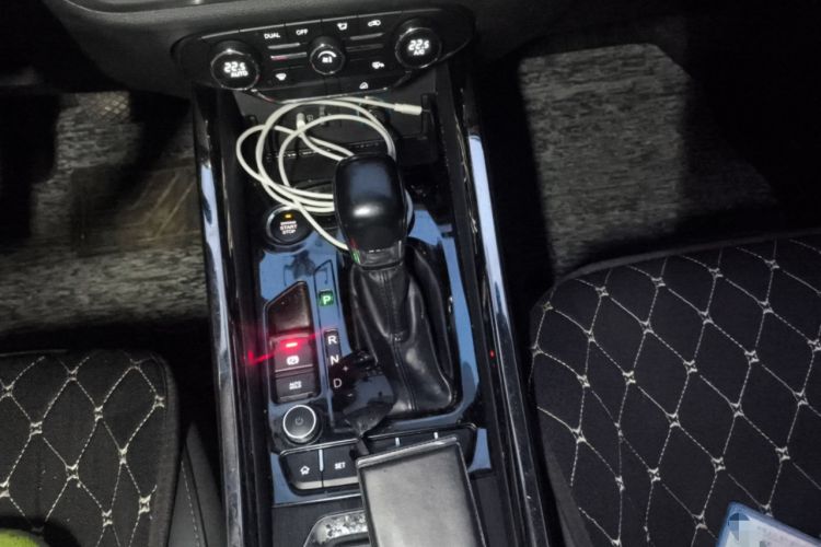 Used Chery Tiggo 8 2018 1.5 TCI Automatic Prestige 7-Seater Gear Lever