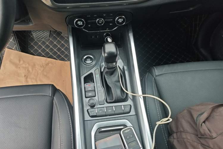 Used Chery Tiggo 8 2018 1.5 TCI Automatic Luxury Model 5 Seats Gear Lever