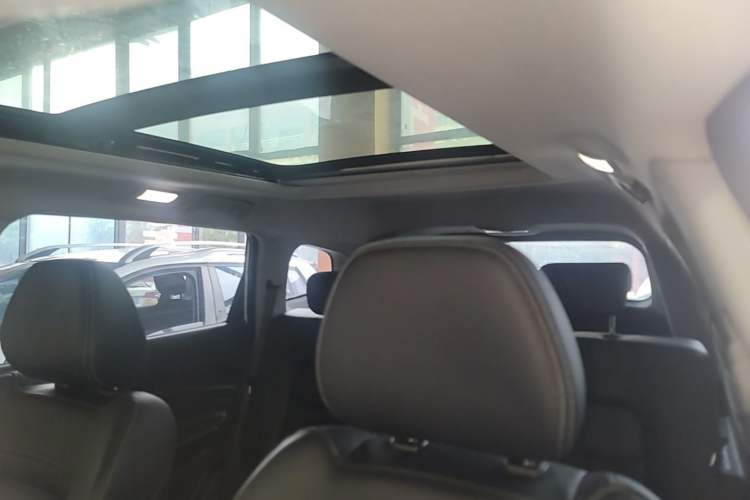 Used Chery Tiggo 8 2018 1.5 TCI Automatic Luxury Model 5 Seats Headliner