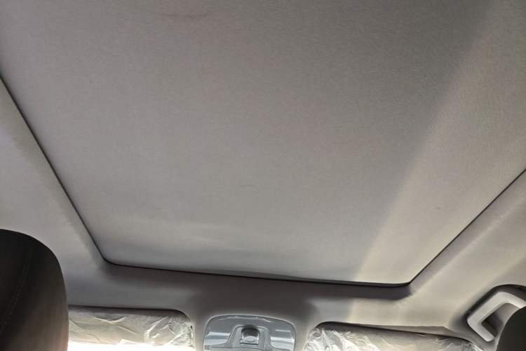 Used Chery Tiggo 8 2018 1.5 TCI Manual Prestige 7-Seater Headliner