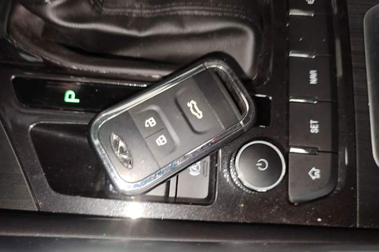 Used Chery Tiggo 8 2018 1.5 TCI Automatic Luxury Model 5 Seats Interior 1