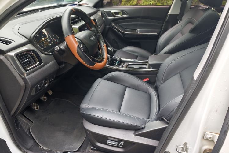 Used Chery Tiggo 8 2018 1.5 TCI Manual Luxury 5-Seater Interior 1