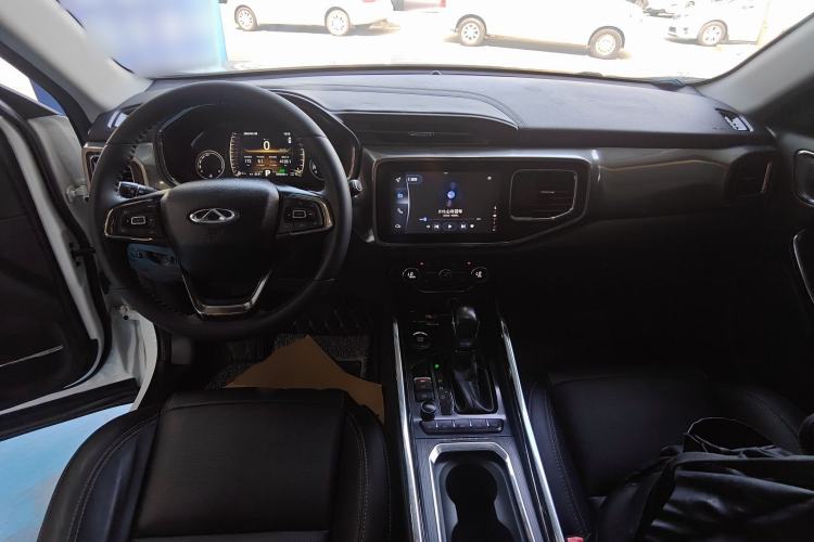 Used Chery Tiggo 8 2018 1.5 TCI Automatic Prestige 5-Seater Interior 2