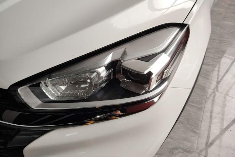 Used Chery Tiggo 8 2018 1.5 TCI Automatic Luxury Model 5 Seats Left Front Headlight