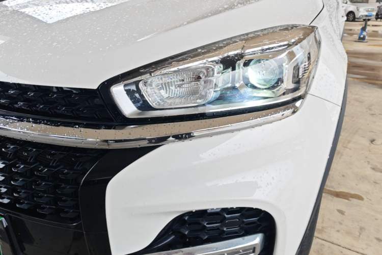 Used Chery Tiggo 8 2018 1.5 TCI Automatic Prestige 7-Seater Left Front Headlight