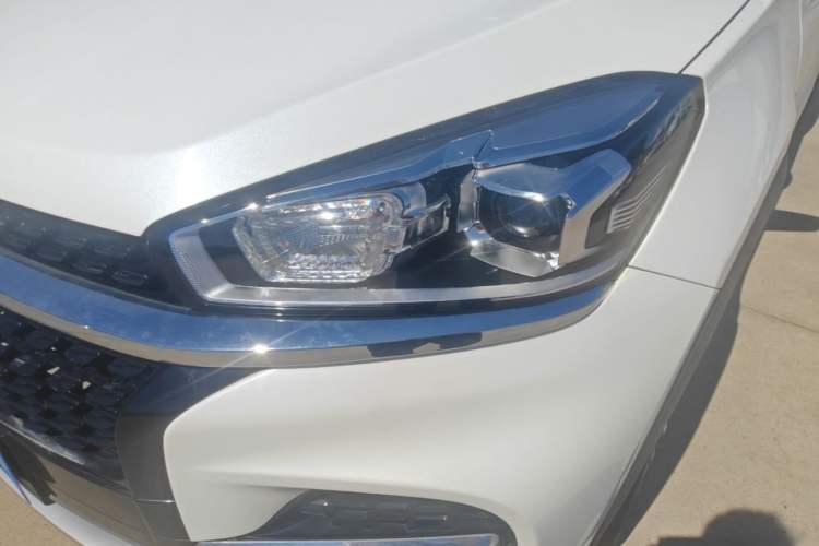 Used Chery Tiggo 8 2018 1.5 TCI Automatic Prestige 5-Seater Left Front Headlight