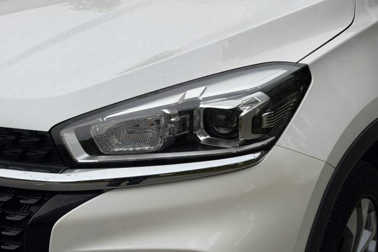 Used Chery Tiggo 8 2018 1.5 TCI Automatic Prestige 7-Seater Left Front Headlight