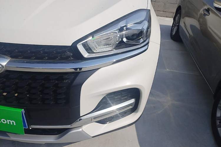 Used Chery Tiggo 8 2018 1.5 TCI Automatic Luxury 7-Seater Left Front Headlight