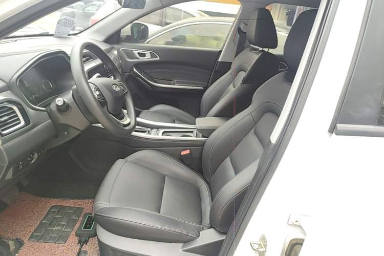 Used Chery Tiggo 8 2018 1.5 TCI Automatic Luxury Model 5 Seats Left Front Seat