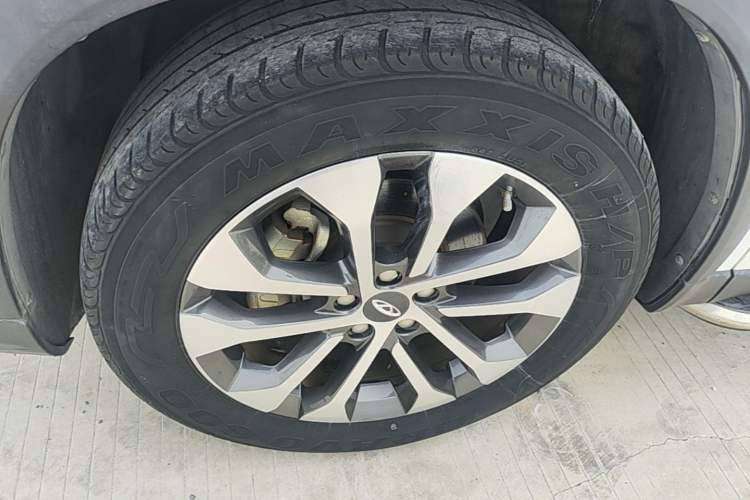 Used Chery Tiggo 8 2018 1.5 TCI Automatic Prestige 7-Seater Left Front Wheel Hub
