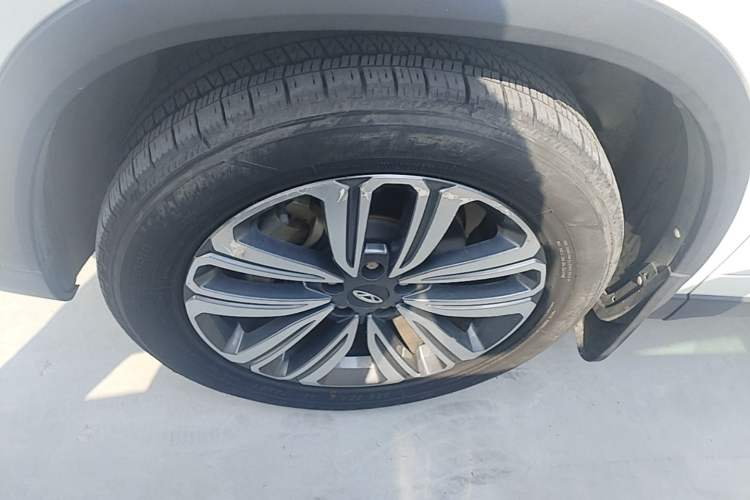 Used Chery Tiggo 8 2018 1.5 TCI Automatic Luxury 7-Seater Left Front Wheel Hub