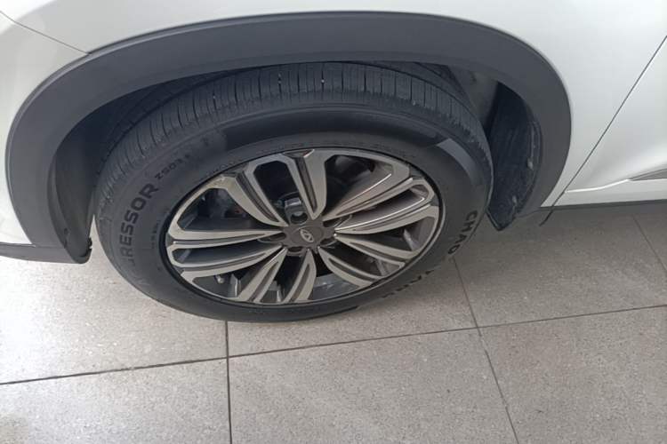 Used Chery Tiggo 8 2018 1.5 TCI Automatic Luxury Model 5 Seats Left Front Wheel Hub
