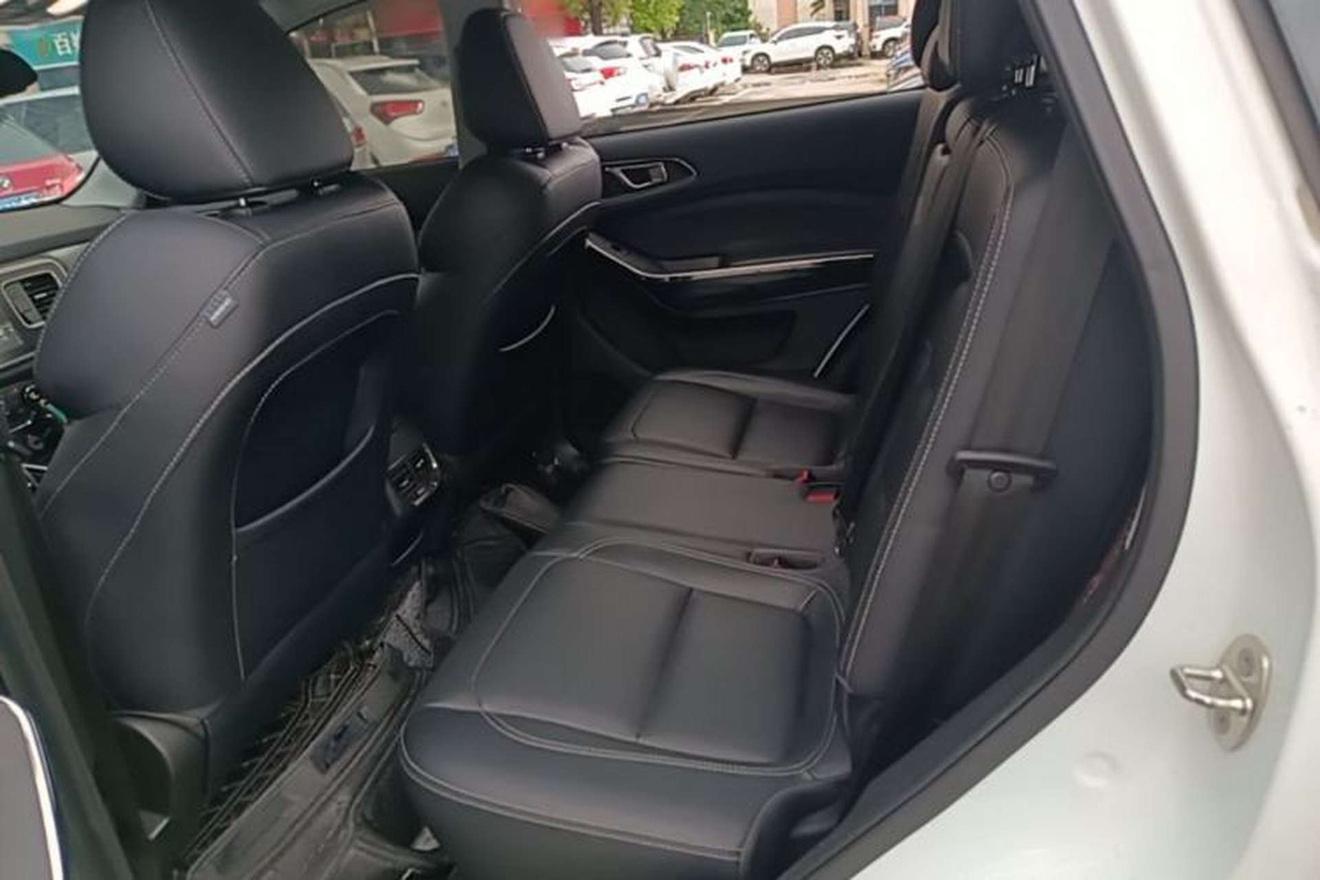 Used Chery Tiggo 8 2018 1.5 TCI Automatic Prestige 5-Seater Left Rear Seat