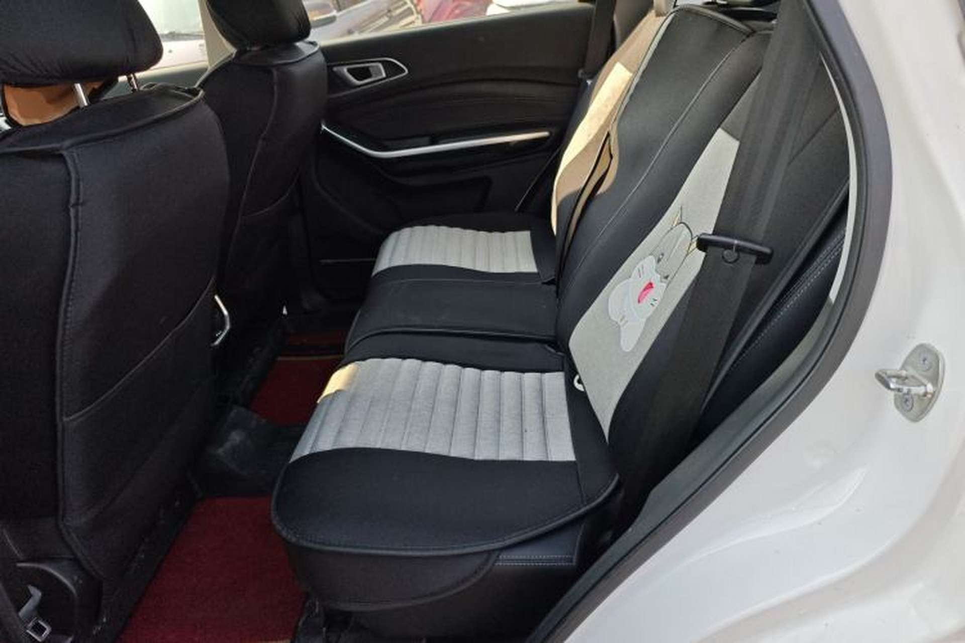 Used Chery Tiggo 8 2018 1.5 TCI Manual Luxury 5-Seater Left Rear Seat