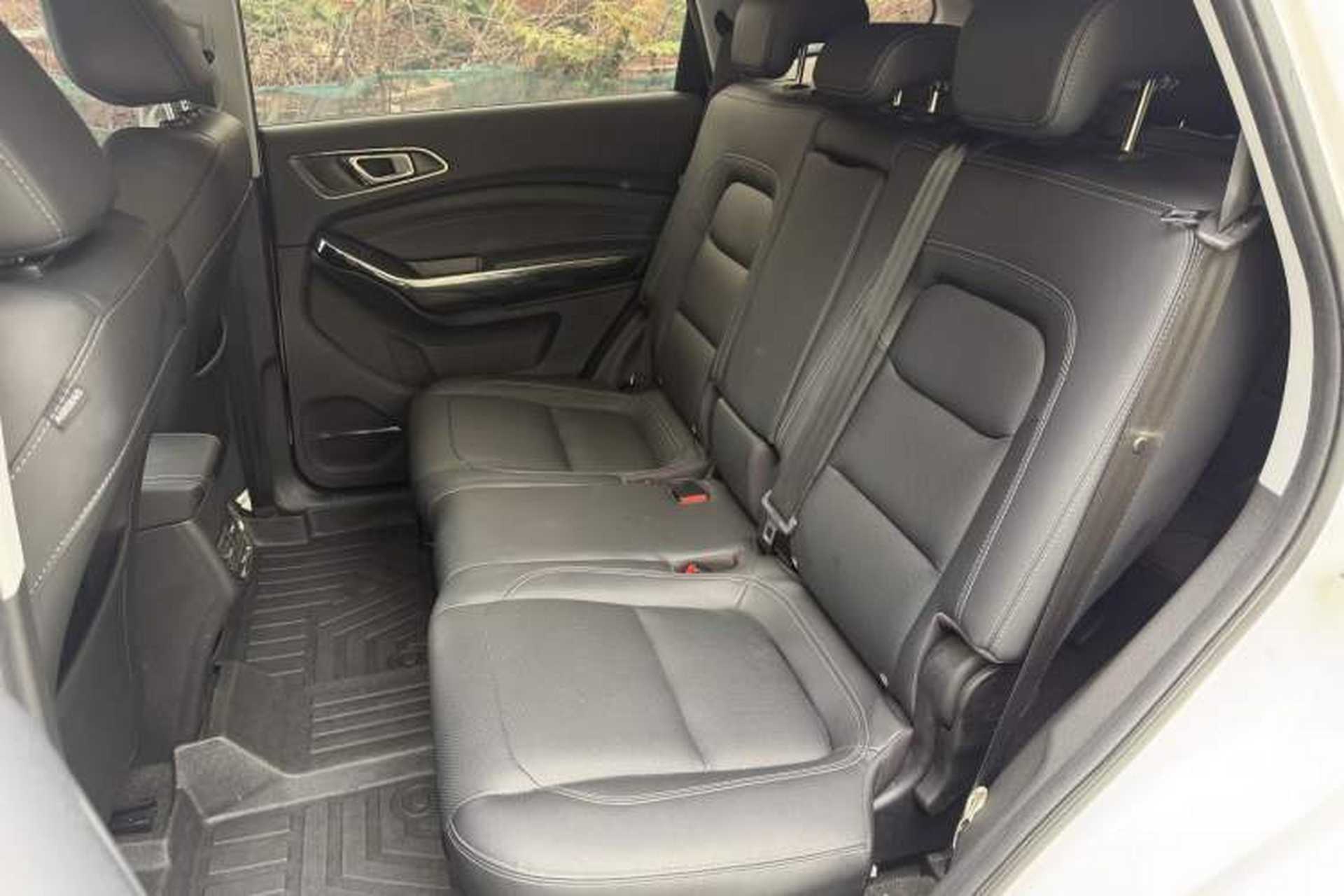 Used Chery Tiggo 8 2018 1.5 TCI Automatic Prestige 7-Seater Left Rear Seat