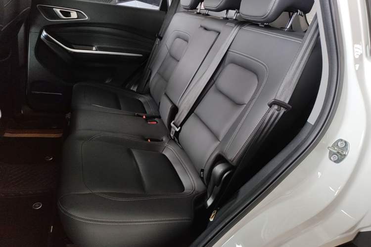 Used Chery Tiggo 8 2018 1.5 TCI Automatic Exclusive Edition 7-Seater Left Rear Seat