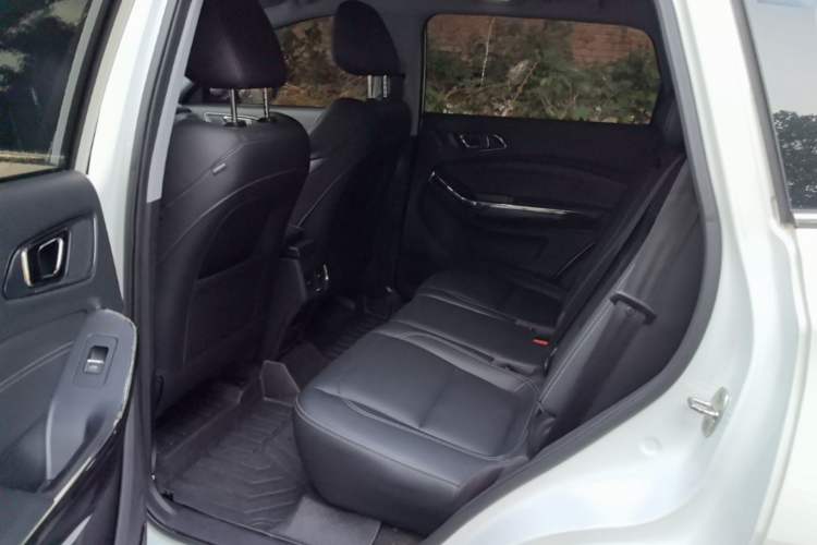 Used Chery Tiggo 8 2018 1.5 TCI Automatic Prestige 7-Seater Left Rear Seat