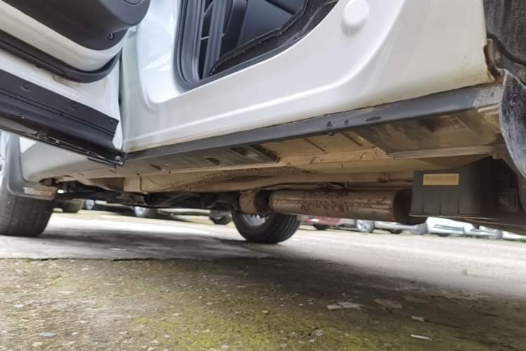 Used Chery Tiggo 8 2018 1.5 TCI Manual Luxury 5-Seater Left Side Sill