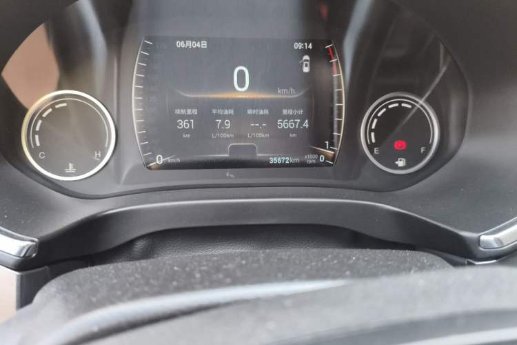 Used Chery Tiggo 8 2018 1.5 TCI Manual Luxury 5-Seater Odometer Close Up