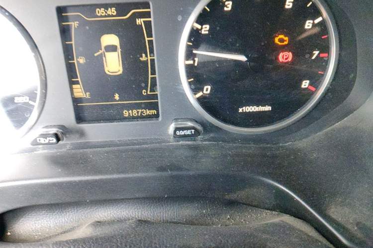 Used Chery Tiggo 8 2018 1.5 TCI Manual Special Edition 5-seater Odometer Close Up