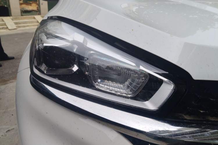 Used Chery Tiggo 8 2018 1.5 TCI Automatic Prestige 7-Seater Right Front Headlight