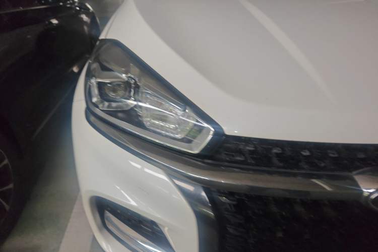 Used Chery Tiggo 8 2018 1.5 TCI Manual Prestige 7-Seater Right Front Headlight