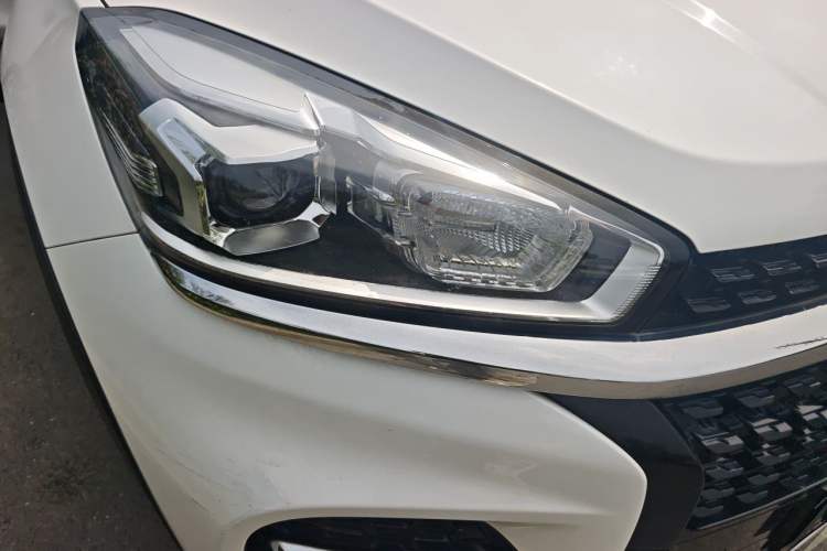 Used Chery Tiggo 8 2018 1.5 TCI Automatic Prestige 5-Seater Right Front Headlight