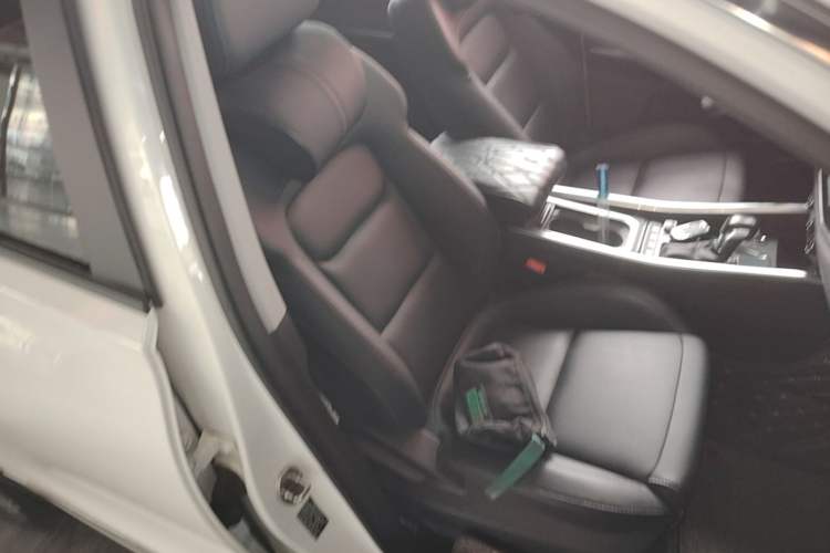 Used Chery Tiggo 8 2018 1.5 TCI Automatic Luxury Model 5 Seats Right Front Seat