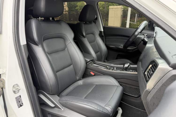 Used Chery Tiggo 8 2018 1.5 TCI Automatic Prestige 7-Seater Right Front Seat