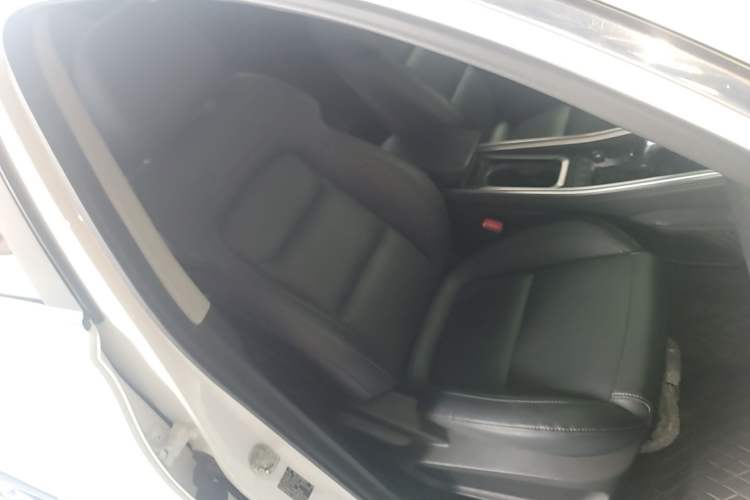 Used Chery Tiggo 8 2018 1.5 TCI Automatic Luxury Model 5 Seats Right Front Seat