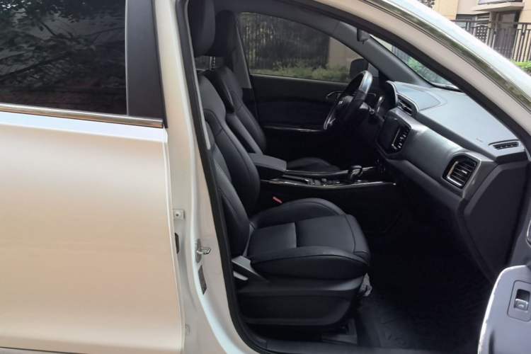 Used Chery Tiggo 8 2018 1.5 TCI Automatic Prestige 7-Seater Right Front Seat
