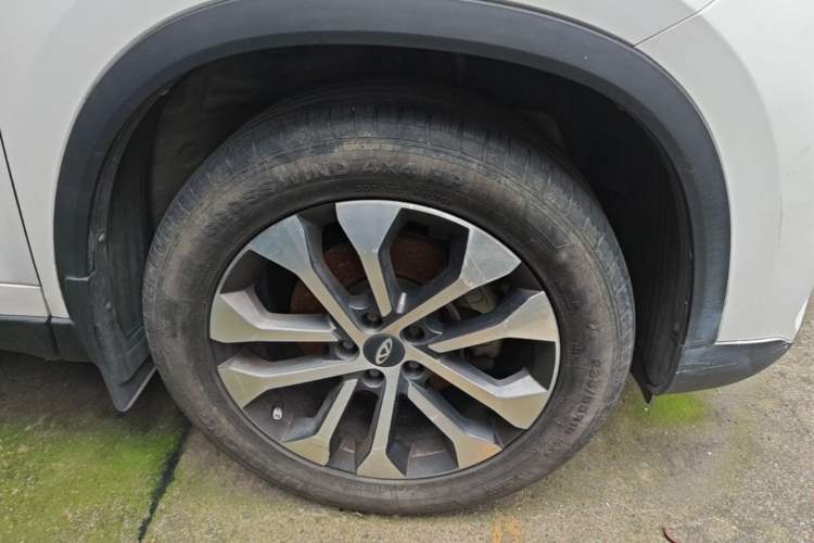 Used Chery Tiggo 8 2018 1.5 TCI Manual Prestige 7-Seater Right Front Wheel Hub