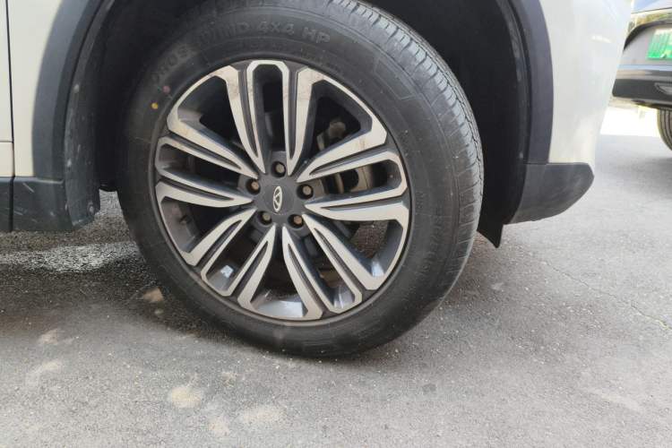 Used Chery Tiggo 8 2018 1.5 TCI Manual Luxury 5-Seater Right Front Wheel Hub