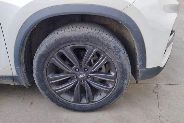 Used Chery Tiggo 8 2018 1.5 TCI Manual Special Edition 5-seater Right Front Wheel Hub