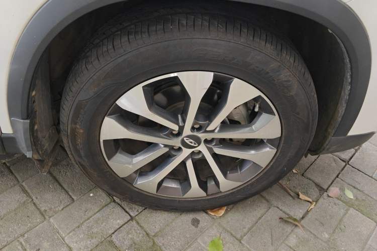 Used Chery Tiggo 8 2018 1.5 TCI Automatic Prestige 5-Seater Right Front Wheel Hub