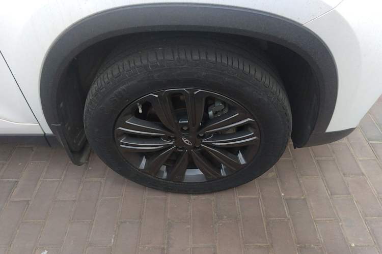 Used Chery Tiggo 8 2018 1.5 TCI Automatic Exclusive Edition 5-seater Right Front Wheel Hub