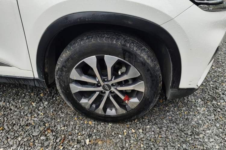 Used Chery Tiggo 8 2018 1.5 TCI Automatic Prestige 7-Seater Right Front Wheel Hub