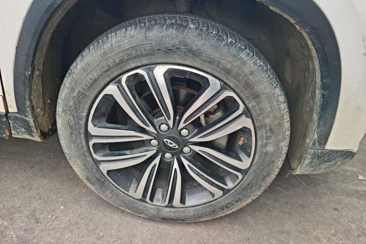Used Chery Tiggo 8 2018 1.5 TCI Automatic Luxury Model 5 Seats Right Front Wheel Hub