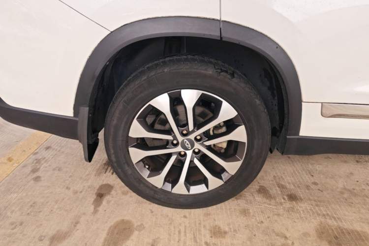 Used Chery Tiggo 8 2018 1.5 TCI Automatic Prestige 7-Seater Right Rear Wheel Hub