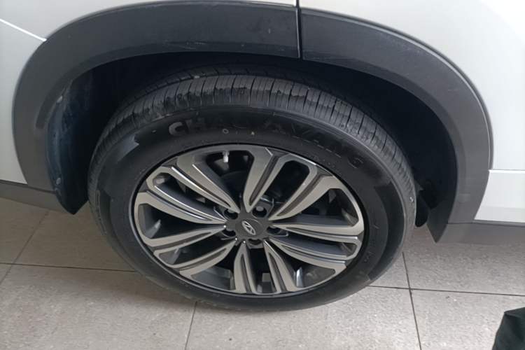 Used Chery Tiggo 8 2018 1.5 TCI Automatic Luxury Model 5 Seats Right Rear Wheel Hub