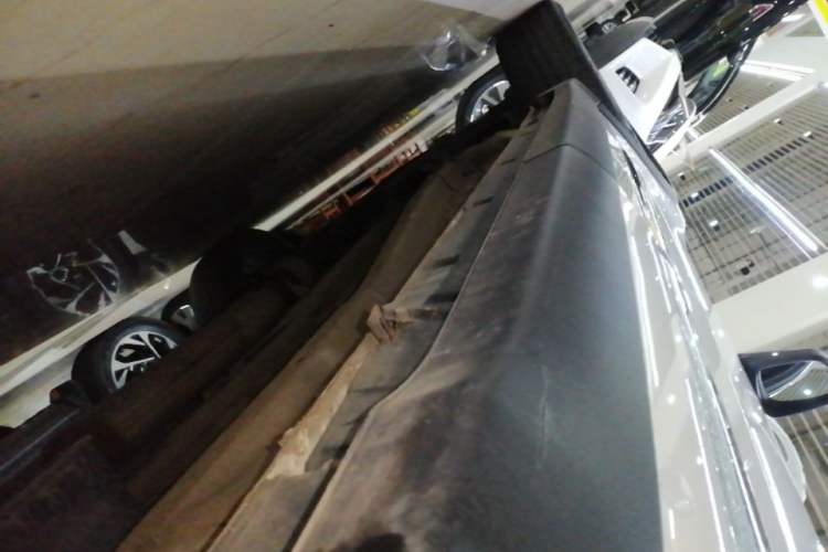 Used Chery Tiggo 8 2018 1.5 TCI Automatic Flagship Model 5-Seater Right Side Sill