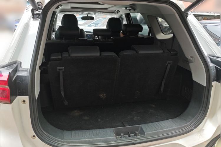 Used Chery Tiggo 8 2018 1.5 TCI Manual Prestige 7-Seater Trunk