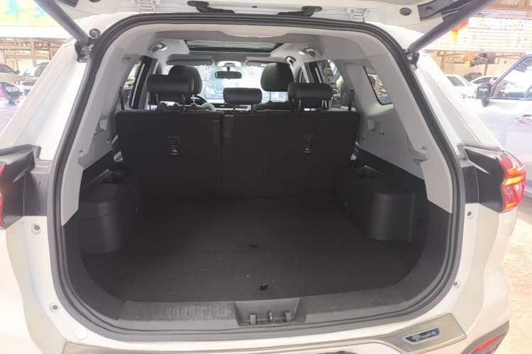 Used Chery Tiggo 8 2018 1.5 TCI Automatic Prestige 5-Seater Trunk