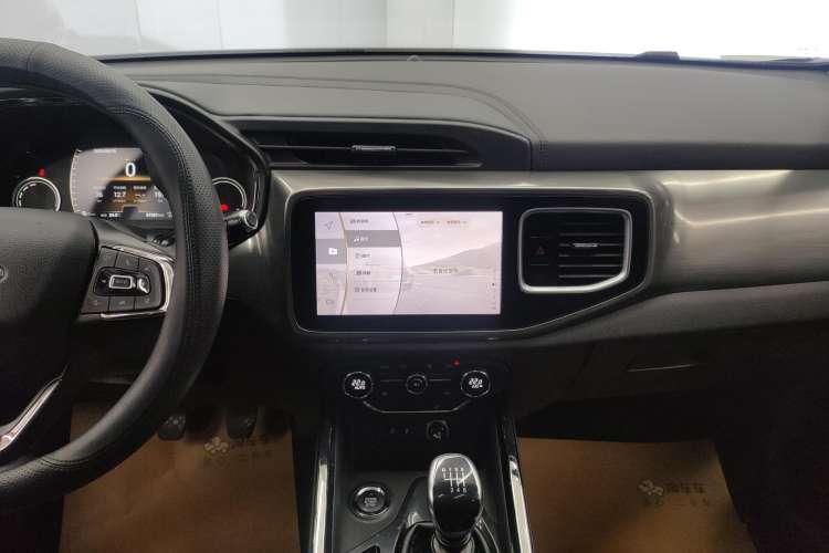 Used Chery Tiggo 8 2018 1.5 TCI Manual Prestige 7-Seater Audio And AC Panel