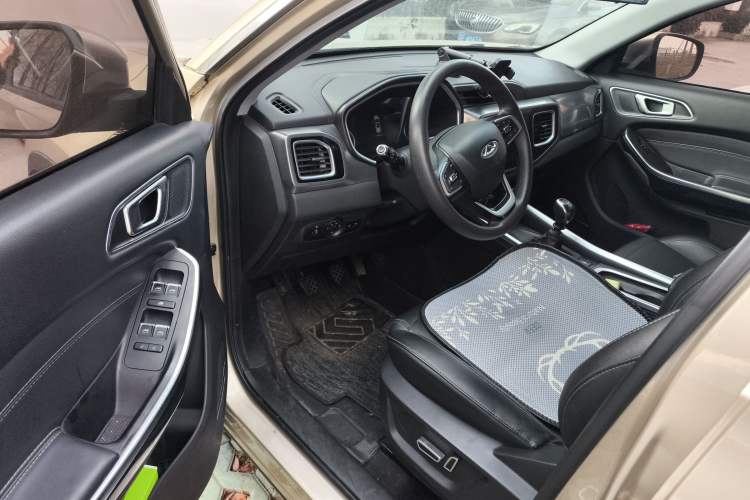 Used Chery Tiggo 8 2018 1.5 TCI Manual Luxury 7-Seater Driver Seat
